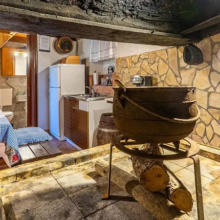 Vakantiehuis Antique House *