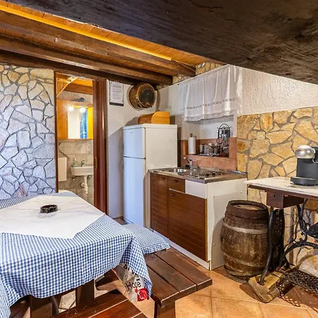 بيت للعطل Antique House