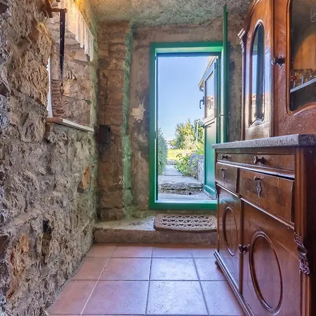بيت للعطل Antique House Orlec