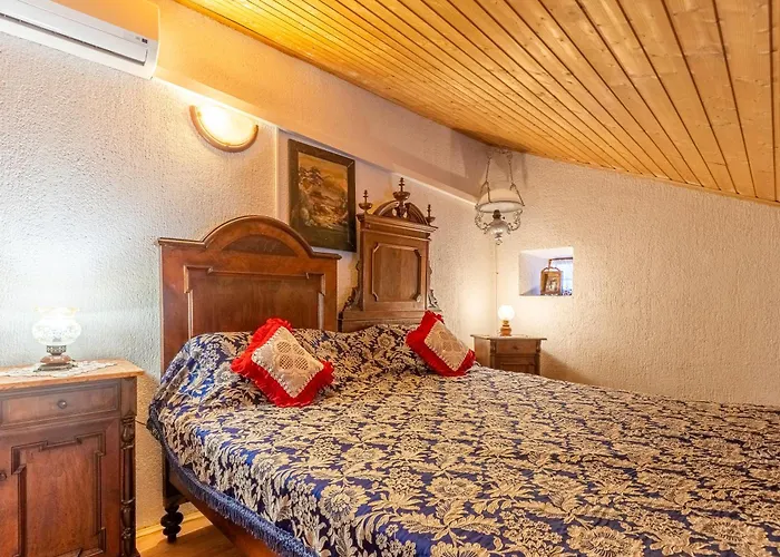 Antique House Orlec