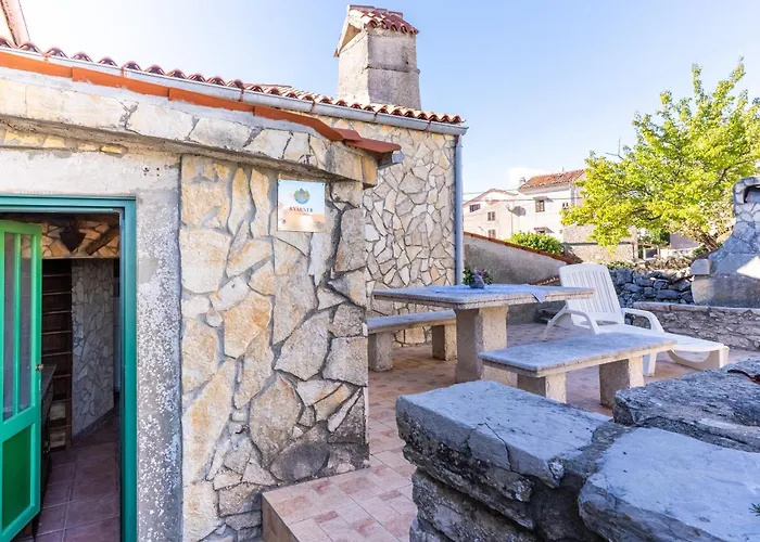 Antique House Vakantiehuis Orlec