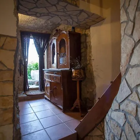 Antique House