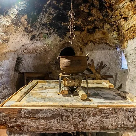 Antique House בית נופש Orlec