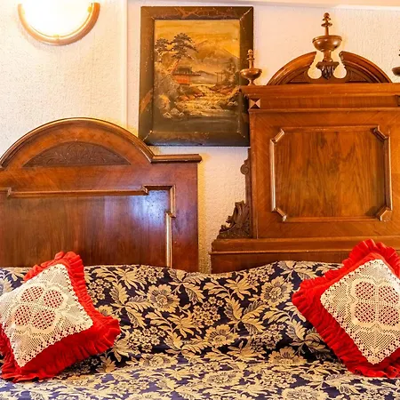 Antique House Orlec