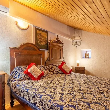 Antique House Orlec