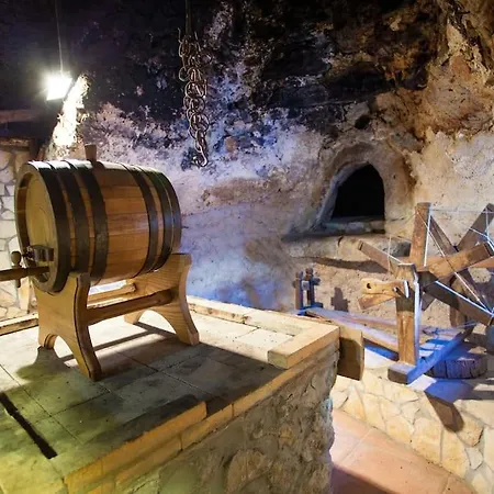 بيت للعطل Antique House Orlec