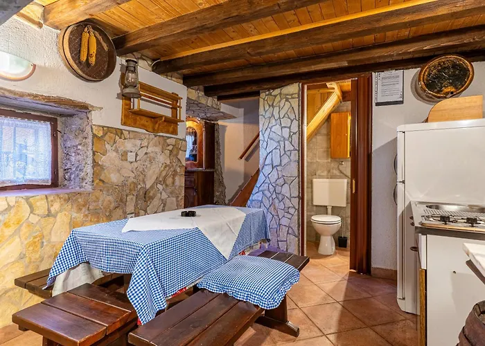 Antique House * Orlec