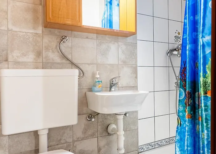 Antique House * Orlec